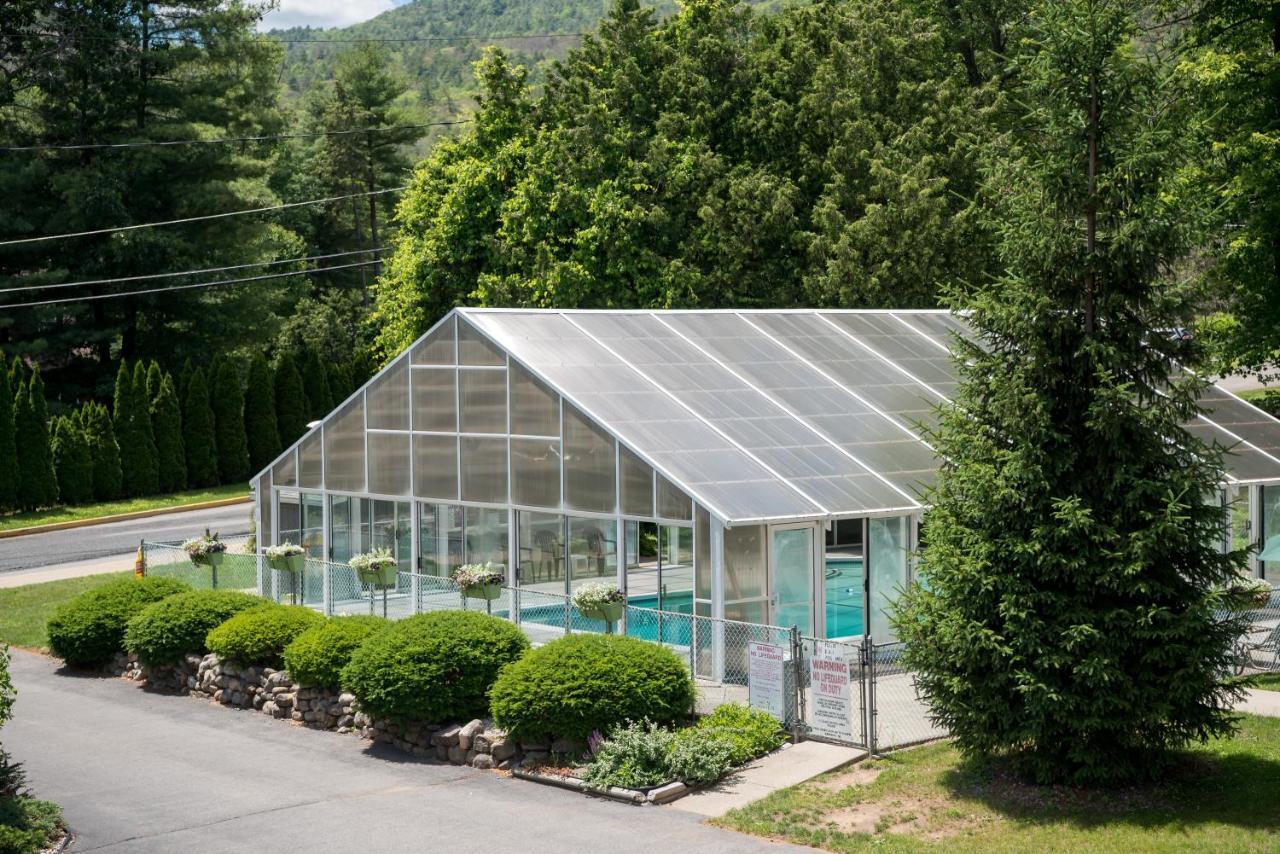 Motel Americas Value & George Lake George